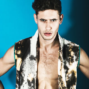 alan-zepeda-resort-2014