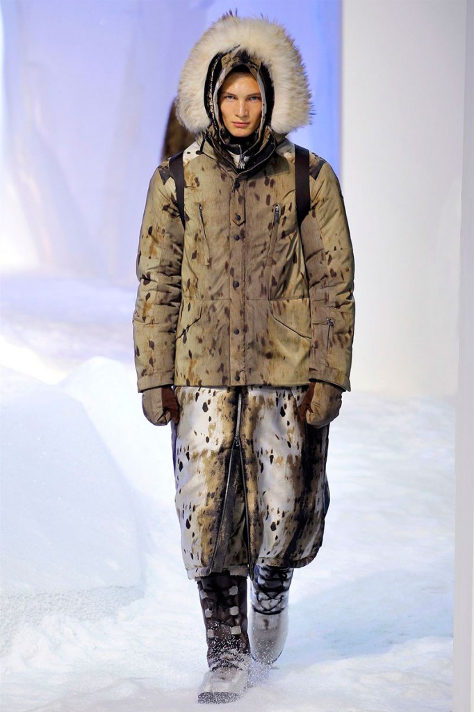 monclergammerouge_fw13_2