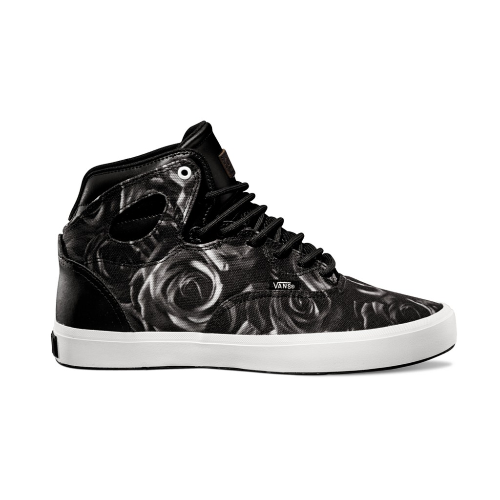 Bushwick_vn-0vhjc23_(Rose) blackwhite_105euros