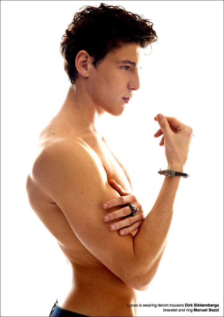 Ivan-Genasi-Stefano-Guerrini-Male-Model-Scene-01A