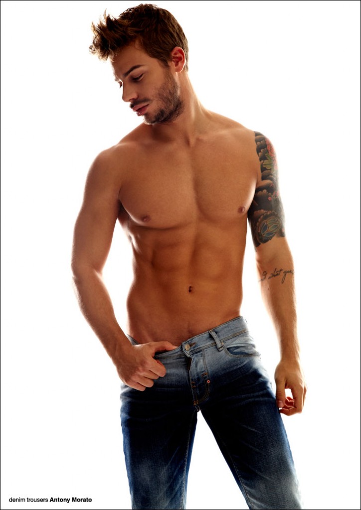 Ivan-Genasi-Stefano-Guerrini-Male-Model-Scene-05