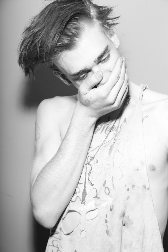 COLE MOHR PARA ROCKET MAGAZINE POR MIGUEL DOMINGOS